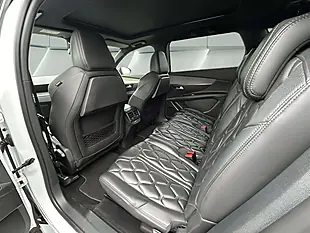 Used 2018 Peugeot 5008 GT White - Interior and Exterior details 13