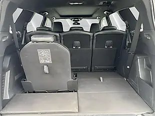 Used 2018 Peugeot 5008 GT White - Interior and Exterior details 17
