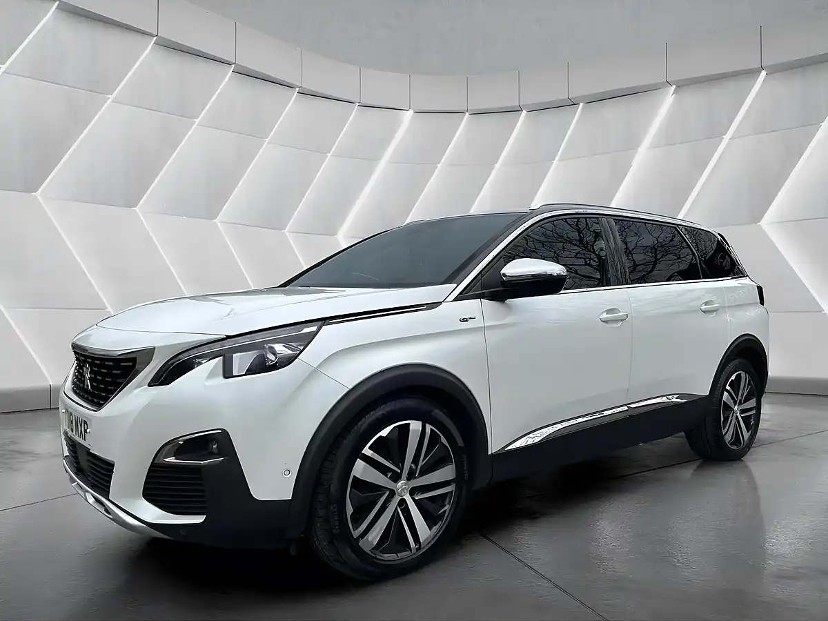 Used 2018 Peugeot 5008 GT White - Interior and Exterior details 2