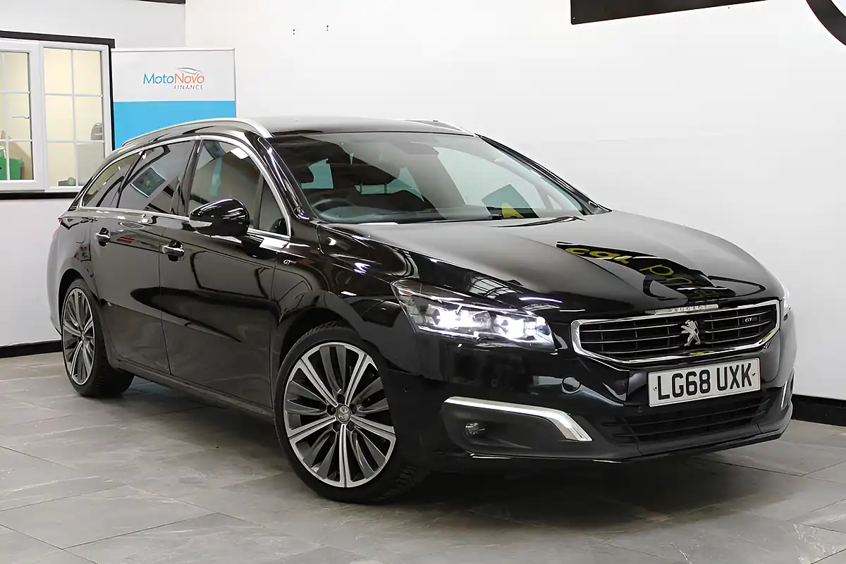 Used 2018 Peugeot 508 Sw GT Black - Front View