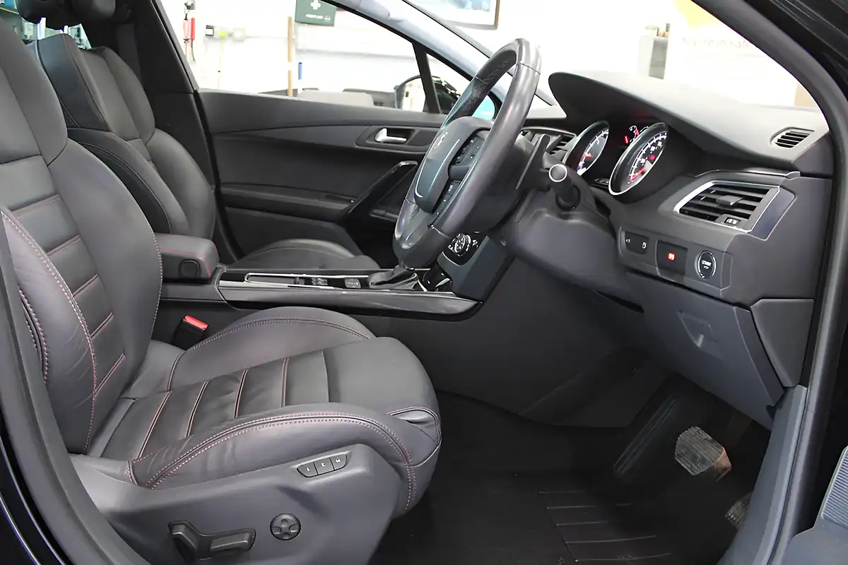 Used 2018 Peugeot 508 Sw GT Black - Interior and Exterior details 13