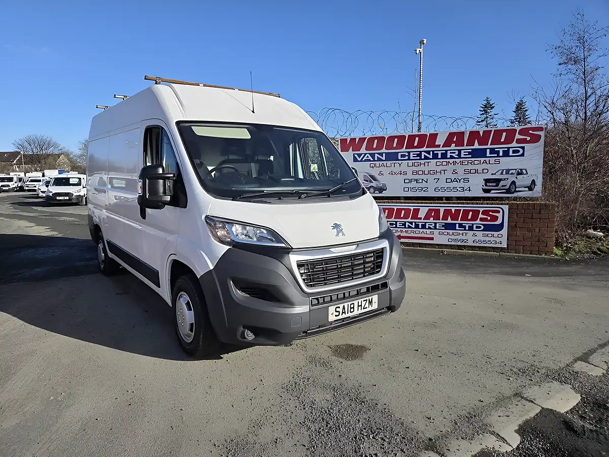 Used 2018 Peugeot Boxer 335 Pro L2H2 White - Front View
