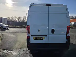 Used 2018 Peugeot Boxer 335 Pro L2H2 White - Interior and Exterior details 5