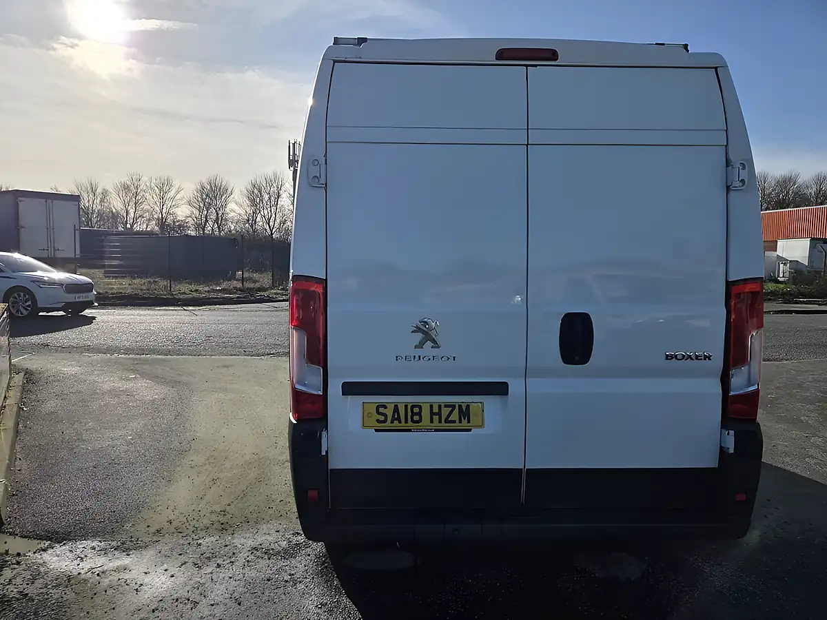Used 2018 Peugeot Boxer 335 Pro L2H2 White - Interior and Exterior details 5