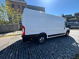Used 2018 Peugeot Boxer 435 Professional White - Interior and Exterior details 17