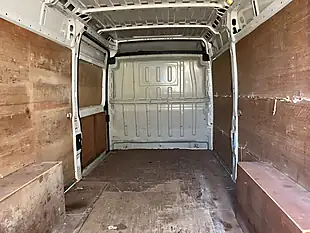 Used 2018 Peugeot Boxer 435 Professional White - Interior and Exterior details 7