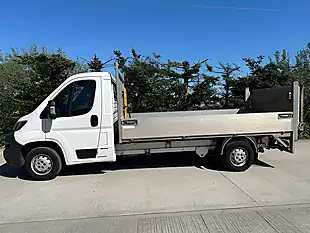 Used 2018 Peugeot Boxer Dropside Taillift White - Interior and Exterior details 3