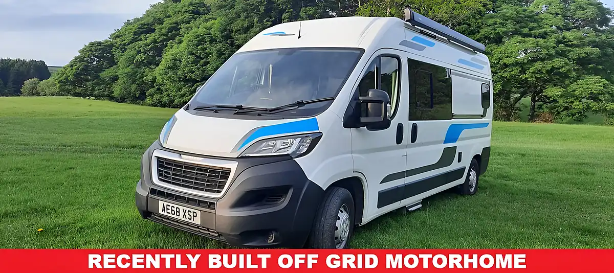 Used 2018 Peugeot Boxer Professional White - Front View