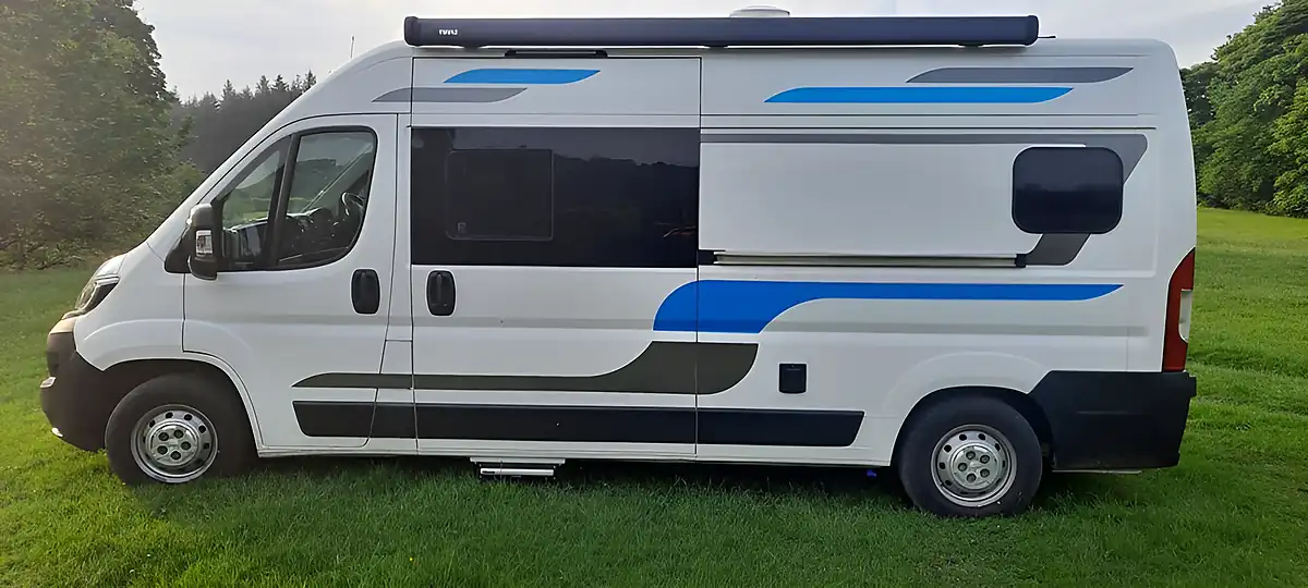 Used 2018 Peugeot Boxer Professional White - Interior and Exterior details 14