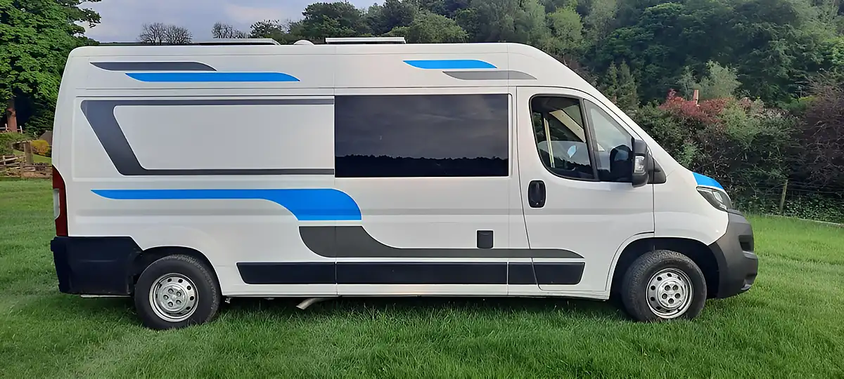Used 2018 Peugeot Boxer Professional White - Interior and Exterior details 6
