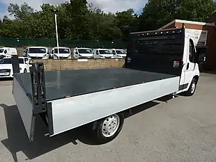 Used 2018 Peugeot Boxer Single Cab 3.6M Tipper Alpine White - Interior and Exterior details 18