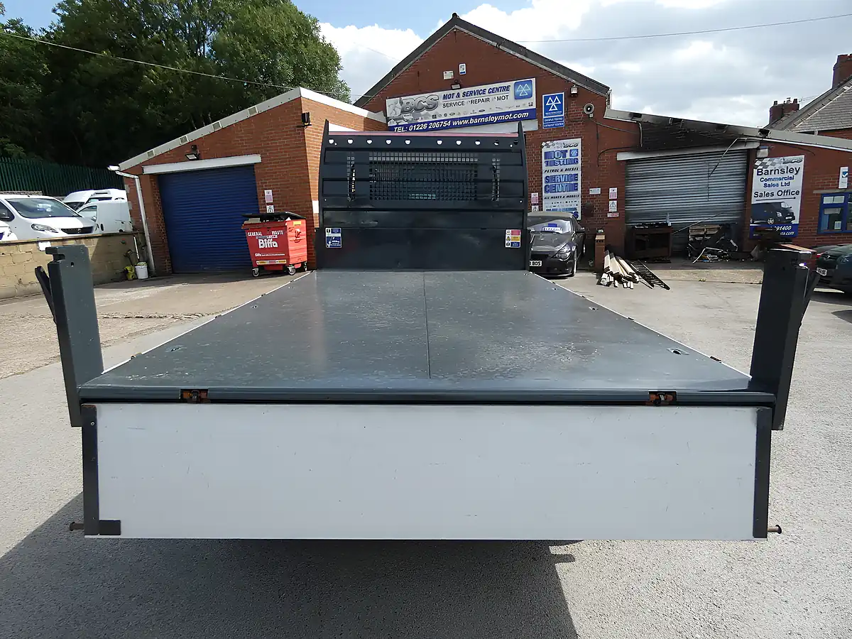 Used 2018 Peugeot Boxer Single Cab 3.6M Tipper Alpine White - Interior and Exterior details 3