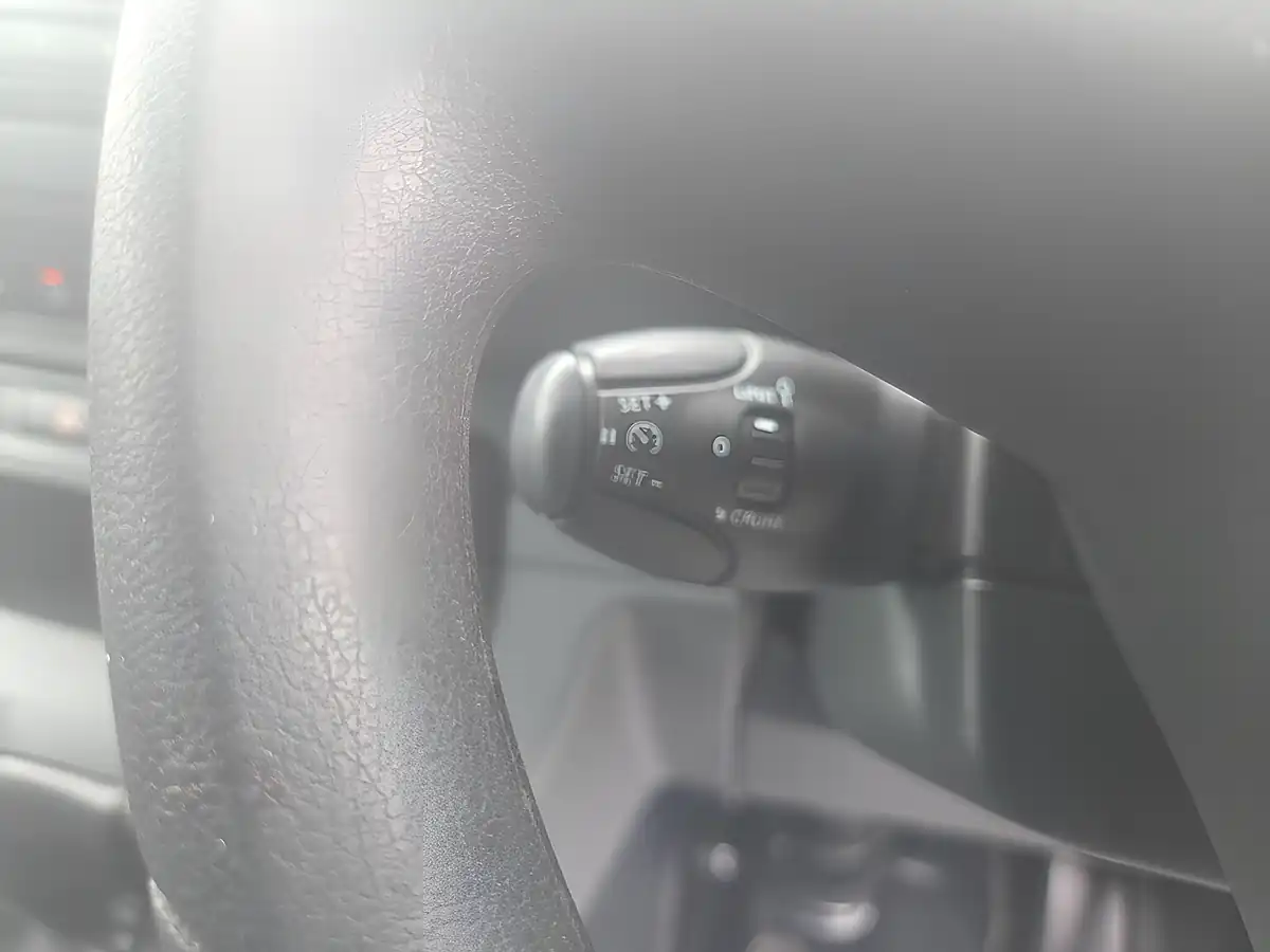 Used 2018 Peugeot Expert S Standard White - Interior and Exterior details 17