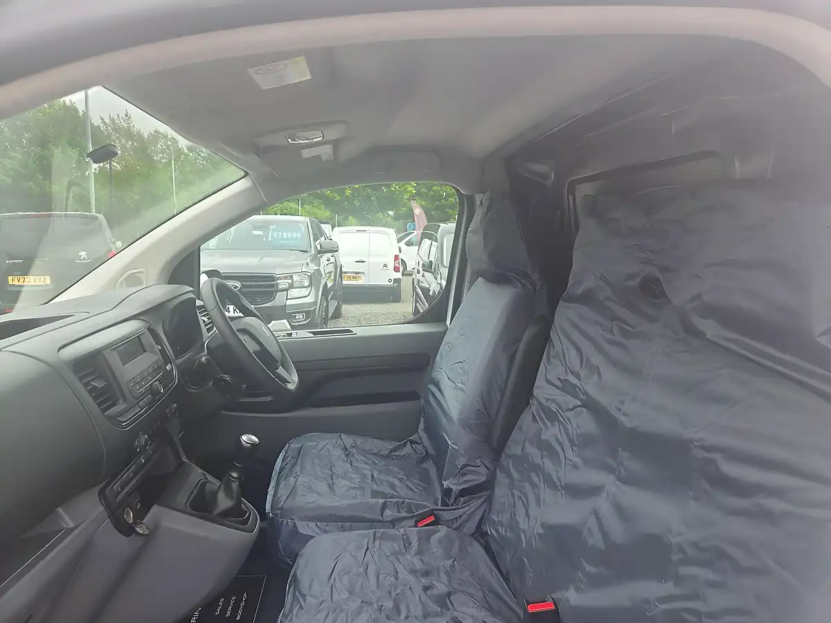 Used 2018 Peugeot Expert S Standard White - Interior and Exterior details 19
