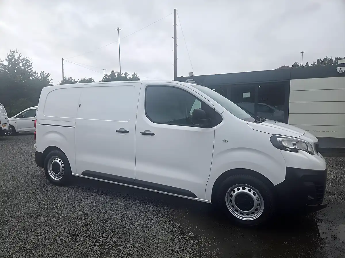 Used 2018 Peugeot Expert S Standard White - Interior and Exterior details 2