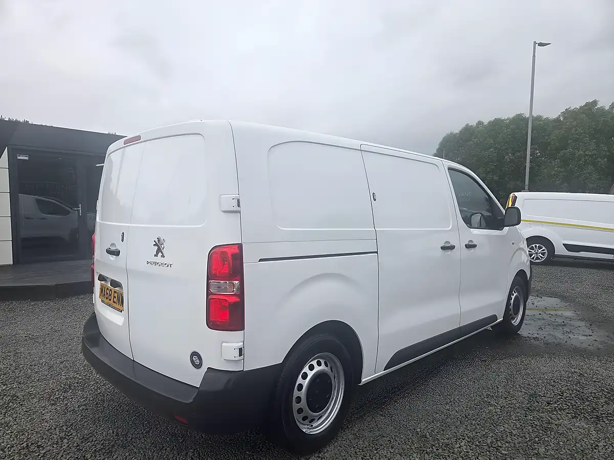 Used 2018 Peugeot Expert S Standard White - Interior and Exterior details 8