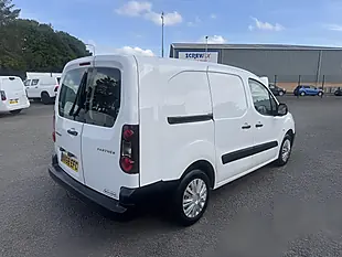 Used 2018 Peugeot Partner 744 S White - Interior and Exterior details 5