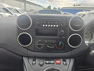 Used 2018 Peugeot Partner 744 S White - Interior and Exterior details 15
