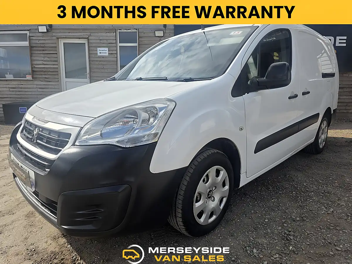 Used 2018 Peugeot Partner 744 S White - Interior and Exterior details 4