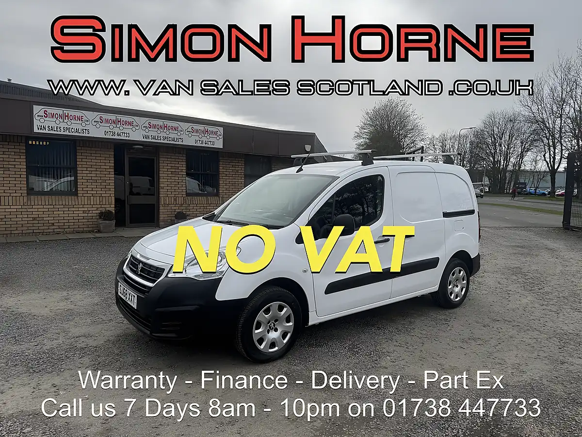 Used 2018 Peugeot Partner 854 Professional - Front View