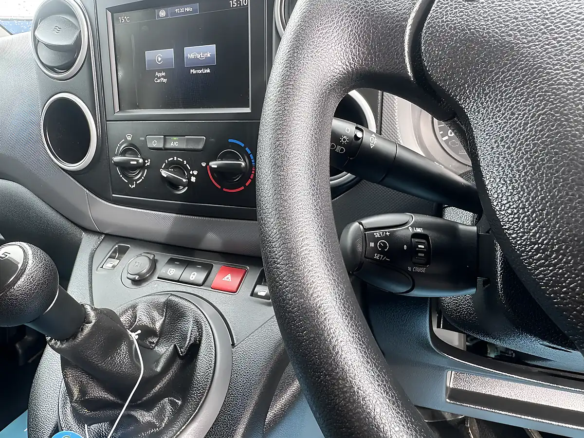 Used 2018 Peugeot Partner 854 Professional - Interior and Exterior details 18