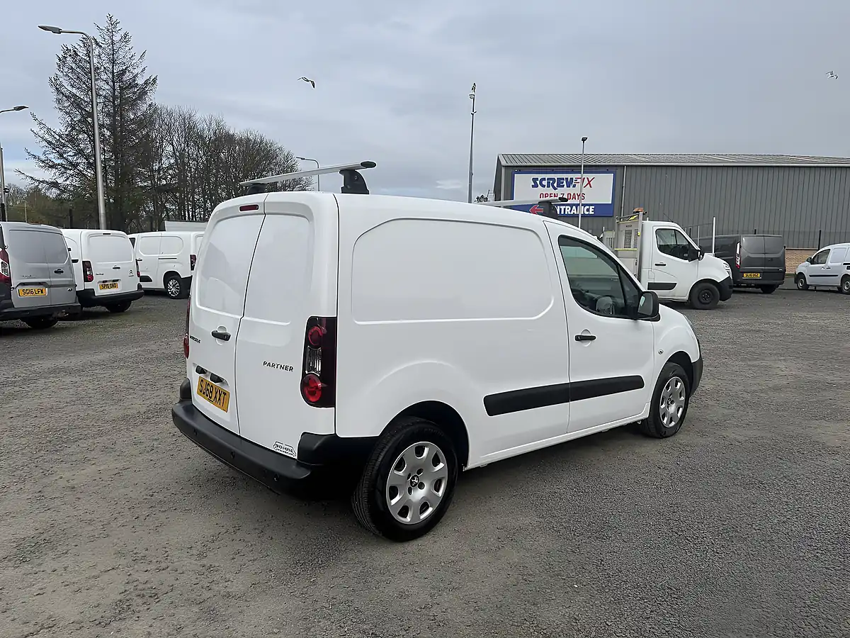 Used 2018 Peugeot Partner 854 Professional - Interior and Exterior details 6
