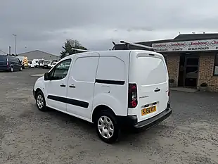 Used 2018 Peugeot Partner 854 Professional - Interior and Exterior details 8