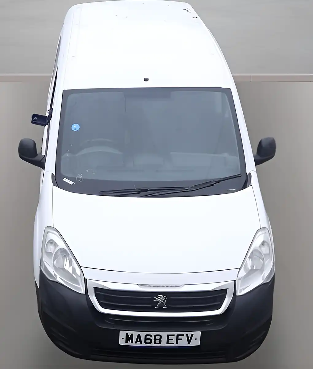 Used 2018 Peugeot Partner 854 Se White - Interior and Exterior details 5