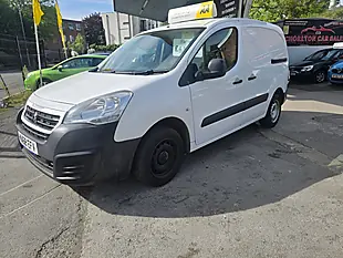 Used 2018 Peugeot Partner 854 Se White - Interior and Exterior details 6
