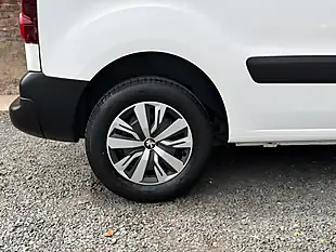 Used 2018 Peugeot Partner Professional L1 Blue White - Interior and Exterior details 17