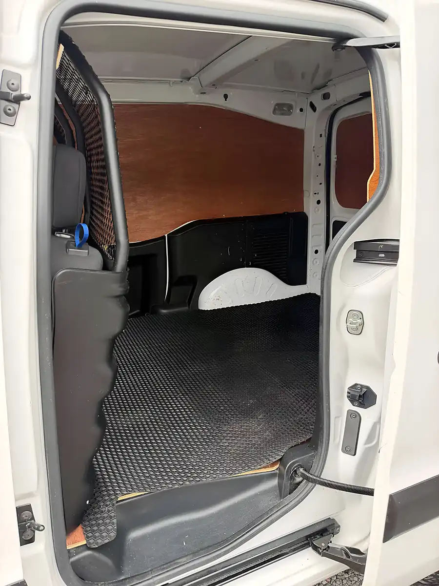 Used 2018 Peugeot Partner Professional L1 Blue White - Interior and Exterior details 18