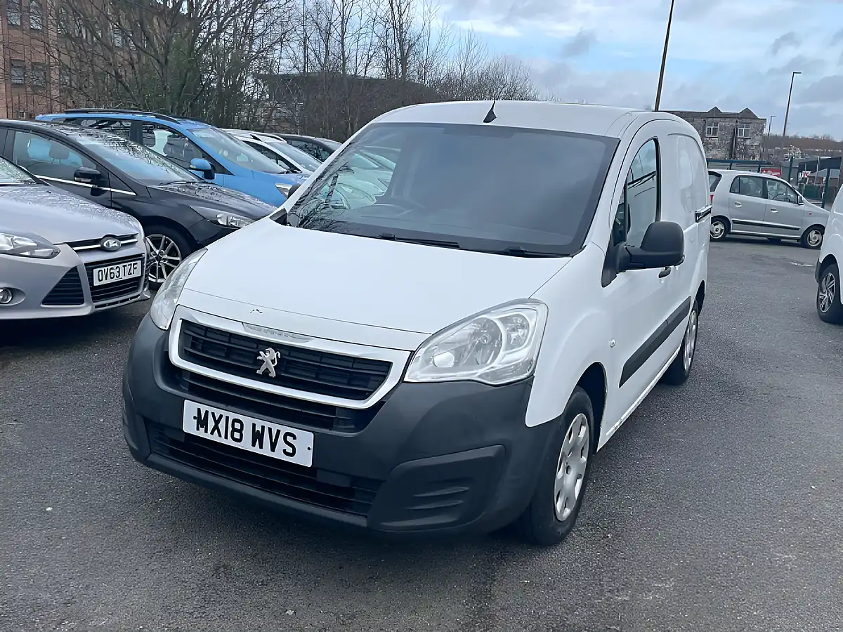 Used 2018 Peugeot Partner Professional L1 White - Interior and Exterior details 2