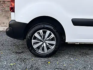 Used 2018 Peugeot Partner Professional L1 White - Interior and Exterior details 20