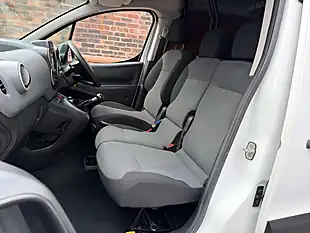 Used 2018 Peugeot Partner Professional L1 White - Interior and Exterior details 10