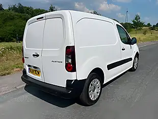 Used 2018 Peugeot Partner Professional L1 White - Interior and Exterior details 2