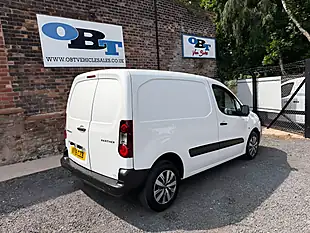 Used 2018 Peugeot Partner Professional L1 White - Interior and Exterior details 3