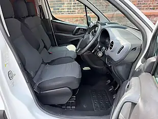 Used 2018 Peugeot Partner Professional L1 White - Interior and Exterior details 7