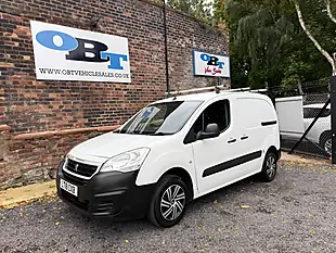 Used 2018 Peugeot Partner Professional L1 White - Interior and Exterior details 4