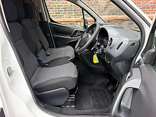 Used 2018 Peugeot Partner Professional L1 White - Interior and Exterior details 7
