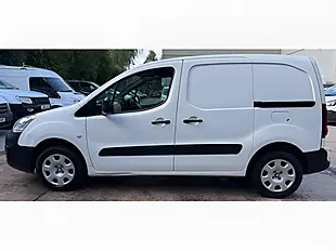 Used 2018 Peugeot Partner Professional White - Interior and Exterior details 11