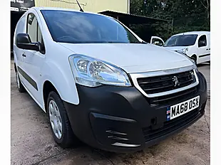 Used 2018 Peugeot Partner Professional White - Interior and Exterior details 3