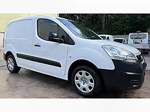 Used 2018 Peugeot Partner Professional White - Interior and Exterior details 4