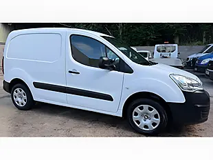 Used 2018 Peugeot Partner Professional White - Interior and Exterior details 5