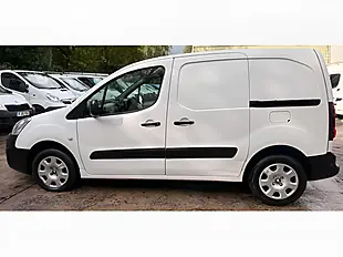 Used 2018 Peugeot Partner Professional White - Interior and Exterior details 10