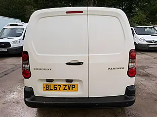 Used 2018 Peugeot Partner Professional White - Interior and Exterior details 8