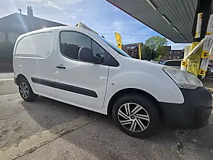 Used 2018 Peugeot Partner Professional White - Interior and Exterior details 2
