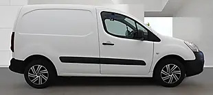Used 2018 Peugeot Partner Professional White - Interior and Exterior details 3