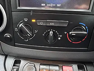 Used 2018 Peugeot Partner Professional White - Interior and Exterior details 17