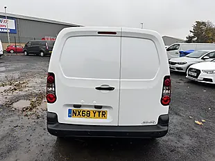 Used 2018 Peugeot Partner Professional White - Interior and Exterior details 7