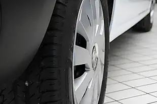 Used 2018 Peugeot Partner Professional White - Interior and Exterior details 16